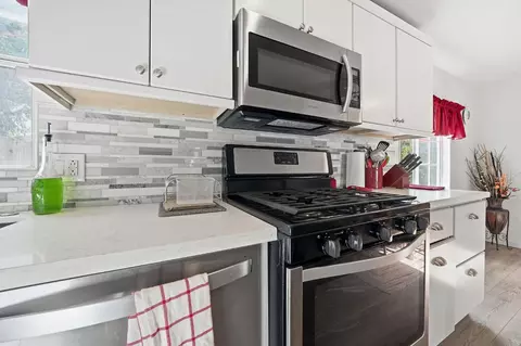 Kitchen - 69 Mesa De Oro Cir, Sutter Creek, CA 95685 photo 3 of 4