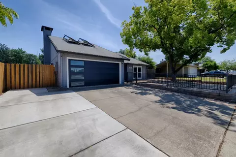 3108 Hogarth Dr, Sacramento, CA 95827