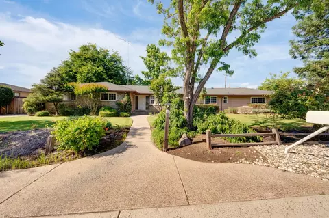 5437 Valhalla Dr, Carmichael, CA 95608