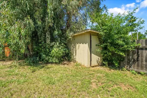 Exterior - 6049 Landis, Carmichael, CA 95608 photo 9 of 13