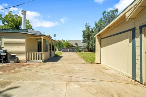 Exterior - 6049 Landis, Carmichael, CA 95608 photo 6 of 13