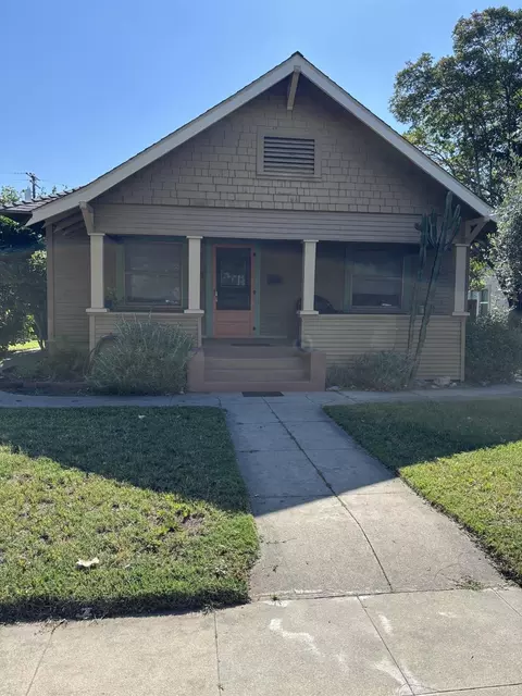 110 Olive Ave, Modesto, CA 95350