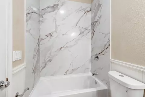 Bath - 2748 Genesee Dr, Rocklin, CA 95765 photo 7 of 7