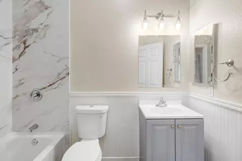 Bath - 2748 Genesee Dr, Rocklin, CA 95765 photo 6 of 7
