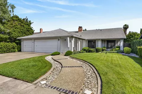 342 Rivergate Way, Sacramento, CA 95831