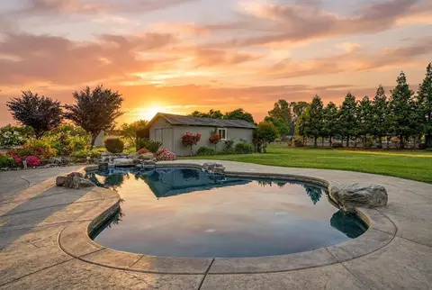 8350 Bianchi Rd, Roseville, CA 95747