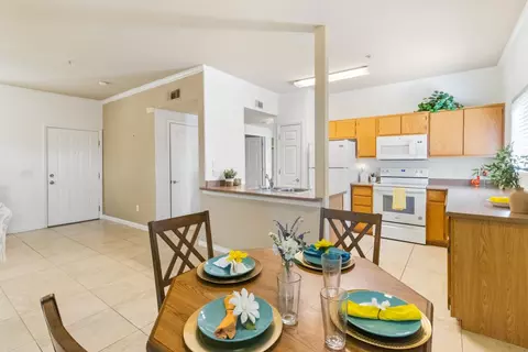 10001 Woodcreek Oaks Blvd #1711, Roseville, CA 95747