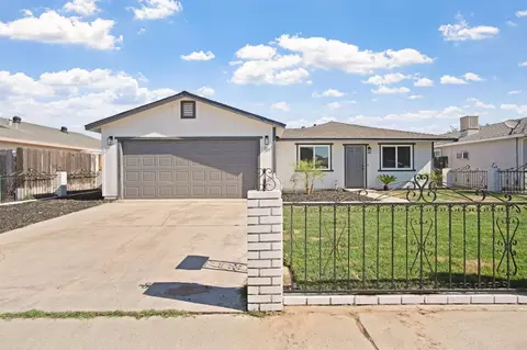 1757 Hickory Ave, Livingston, CA 95334