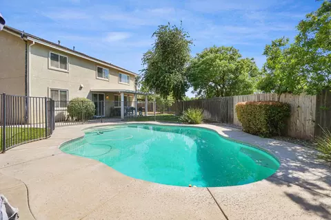 Exterior - 465 Olympus Way, Manteca, CA 95336 photo 9 of 12