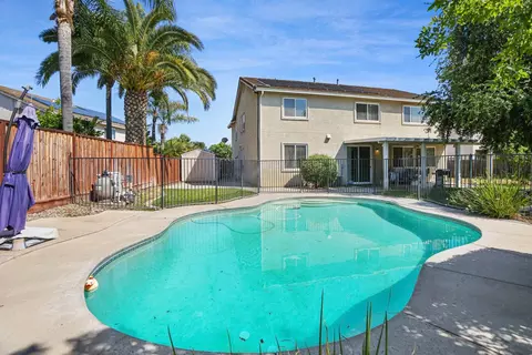 Exterior - 465 Olympus Way, Manteca, CA 95336 photo 8 of 12