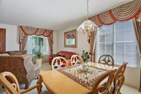 Dining - 465 Olympus Way, Manteca, CA 95336 photo 1 of 2