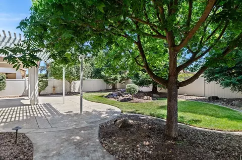 Exterior - 2634 Steeple Run Ln, Manteca, CA 95336 photo 7 of 20