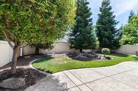 Exterior - 2634 Steeple Run Ln, Manteca, CA 95336 photo 5 of 20