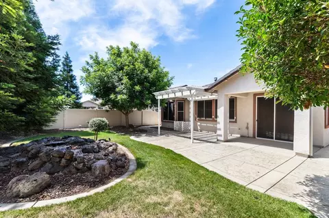 Exterior - 2634 Steeple Run Ln, Manteca, CA 95336 photo 8 of 20