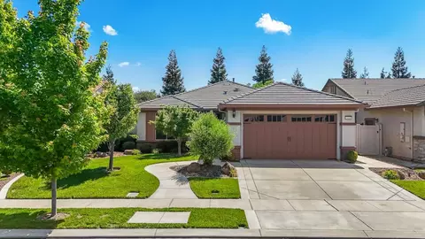2634 Steeple Run Ln, Manteca, CA 95336