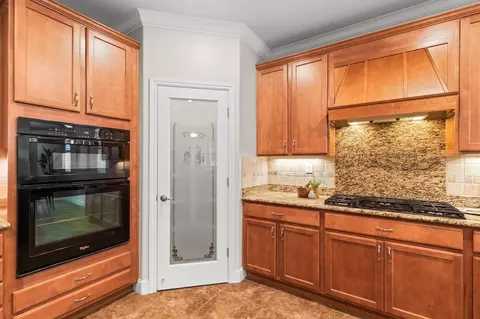 Kitchen - 2634 Steeple Run Ln, Manteca, CA 95336 photo 5 of 6