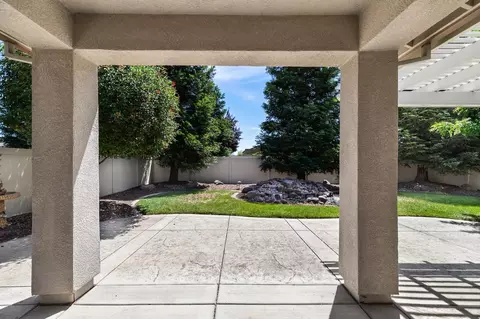 Exterior - 2634 Steeple Run Ln, Manteca, CA 95336 photo 14 of 20