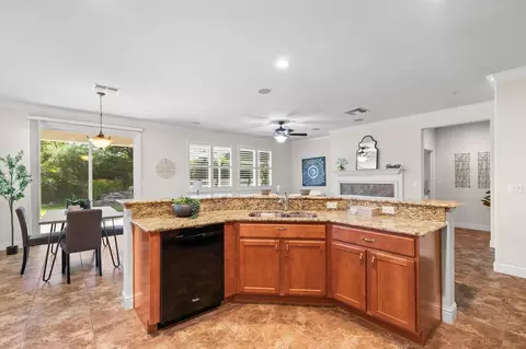 Kitchen - 2634 Steeple Run Ln, Manteca, CA 95336 photo 6 of 6