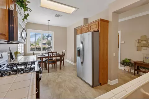 Kitchen - 1561 1561 Hackberry Ln, Lincoln, CA 95648 photo 4 of 8