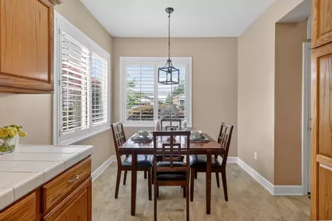 Dining - 1561 1561 Hackberry Ln, Lincoln, CA 95648 photo 4 of 5