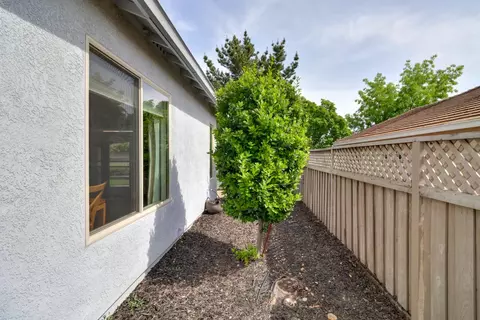 Exterior - 1561 1561 Hackberry Ln, Lincoln, CA 95648 photo 9 of 12