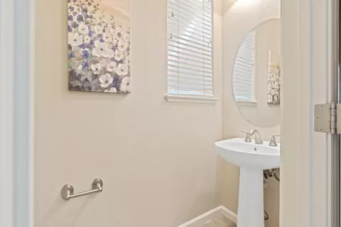 Bath - 3957 Forest Cir, Castro Valley, CA 94546 photo 1 of 7