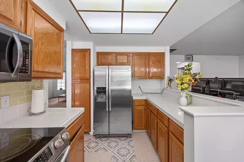 Kitchen - 1001 Ignacio Ct, Pinole, CA 94564 photo 4 of 4