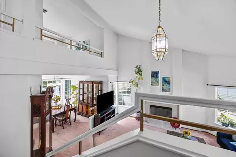 Entry Way - 1001 Ignacio Ct, Pinole, CA 94564 photo 2 of 3