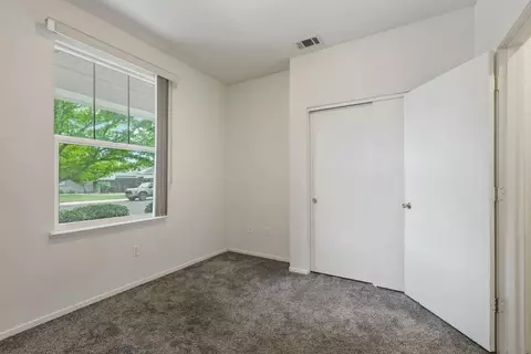 Bedroom - 1692 Solaro Way, Manteca, CA 95336 photo 3 of 7