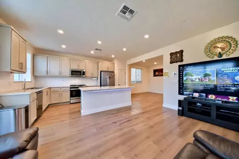 Kitchen - 1931 Everest Pl, Tracy, CA 95377 photo 3 of 3