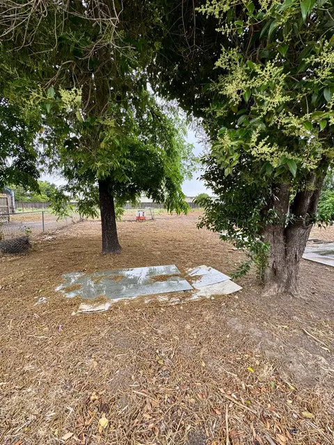 Exterior - 1535 Melrose Ave, Modesto, CA 95350 photo 19 of 20