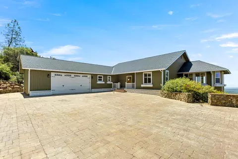 15438 Tarr Ditch Rd, Grass Valley, CA 95949
