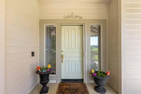 Entry Way - 1144 Boole Rd, Applegate, CA 95703 photo 1 of 5