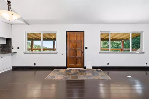 18572 Estrada Pl, Grass Valley, CA 95949 photo 5