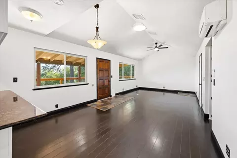 18572 Estrada Pl, Grass Valley, CA 95949 photo 10