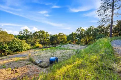 18572 Estrada Pl, Grass Valley, CA 95949 photo 39