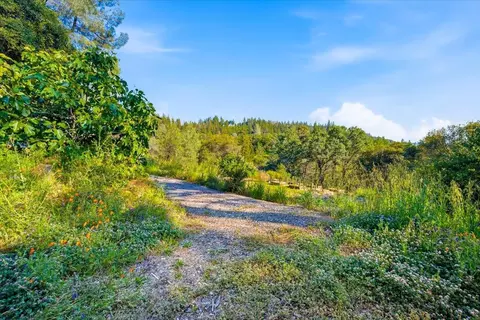 18572 Estrada Pl, Grass Valley, CA 95949 photo 42