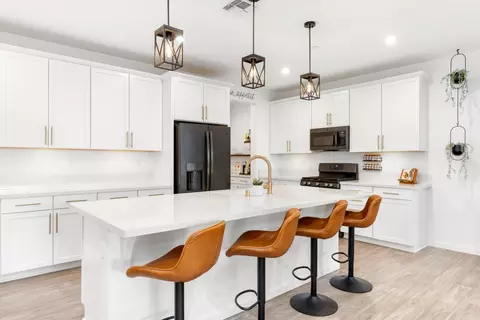 Kitchen - 1559 Irish Draught Way, Olivehurst, CA 95961 photo 2 of 5