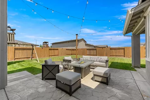Exterior - 1559 Irish Draught Way, Olivehurst, CA 95961 photo 6 of 9