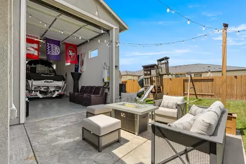 Exterior - 1559 Irish Draught Way, Olivehurst, CA 95961 photo 9 of 9