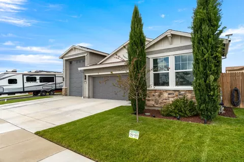 Exterior - 1559 Irish Draught Way, Olivehurst, CA 95961 photo 2 of 9
