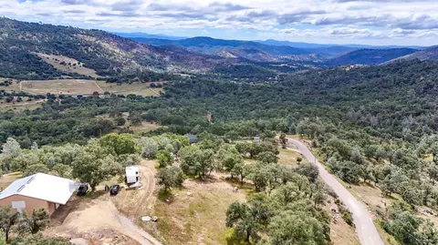 5616 Gold Creek Ln, Mariposa, CA 95338