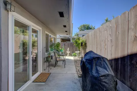 Exterior - 3151 Andre Ln, Turlock, CA 95382 photo 4 of 9