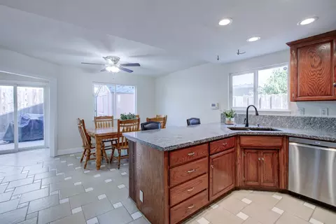 Kitchen - 3151 Andre Ln, Turlock, CA 95382 photo 3 of 4