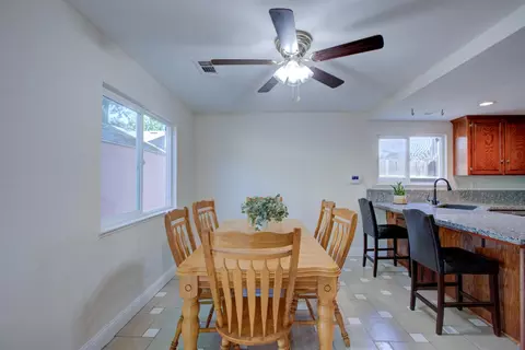 Dining - 3151 Andre Ln, Turlock, CA 95382 photo 2 of 3