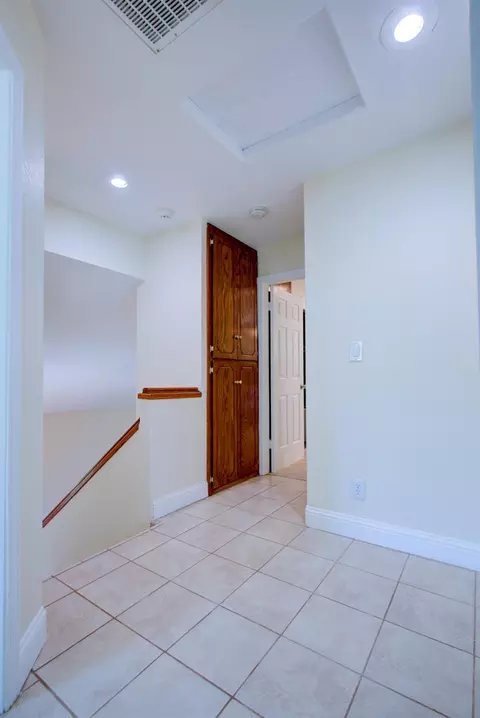 Entry Way - 3151 Andre Ln, Turlock, CA 95382 photo 2 of 3