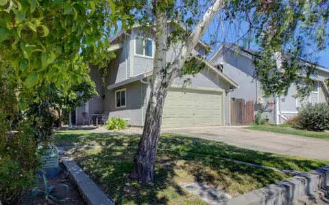Exterior - 3151 Andre Ln, Turlock, CA 95382 photo 9 of 9