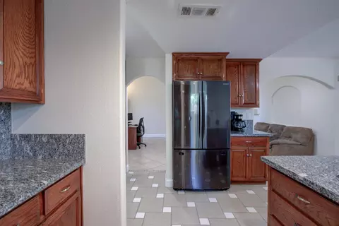 Kitchen - 3151 Andre Ln, Turlock, CA 95382 photo 4 of 4