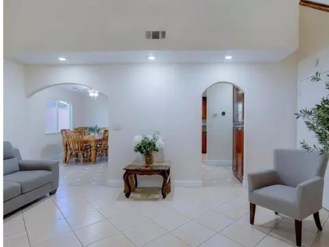 Entry Way - 3151 Andre Ln, Turlock, CA 95382 photo 1 of 3