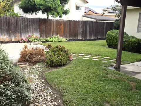 Exterior - 731 Nancy Dr, Ripon, CA 95366 photo 3 of 4